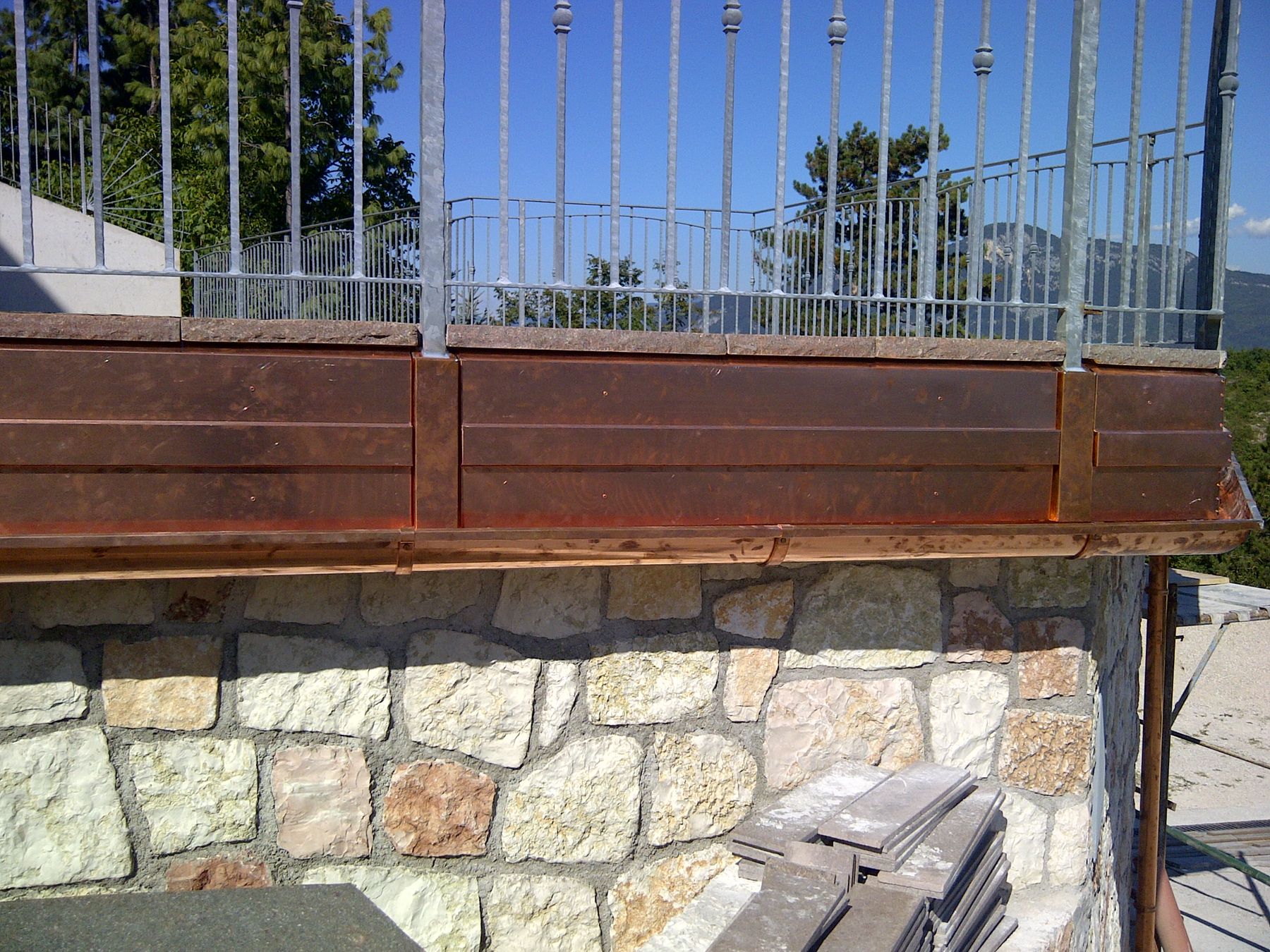 Rivestimento in rame di una terrazza